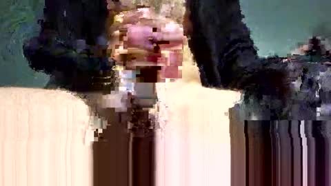 Kingstache online show from 4, 1, 2025