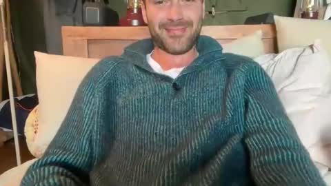 M online show from 12, 11, 2025