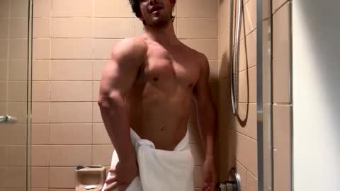 kinkybuffboy online show from 26, 11, 2025