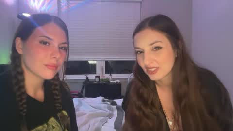 Snapshot of kinkycreative chatting on 21, 6, 2026 kinkycreative online show from 21, 6, 2026