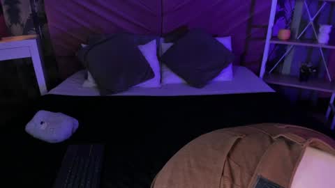  Sara  online show from 1, 4, 2026