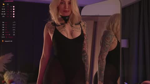 kinkylina_ online show from 31, 1, 2025