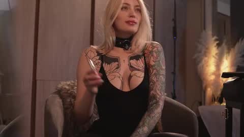 kinkylina_ online show from 19, 2, 2025