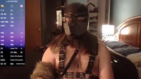 kinkywolf87 online show from 9, 1, 2025