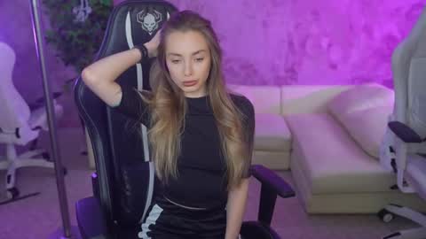 Sweet girls online show from 1, 3, 2025