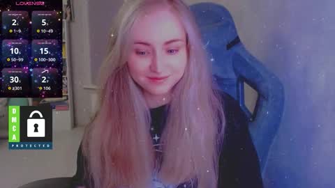 Snapshot of kira_love_sleep chatting on 12, 10, 2025 you know thumb up me please its important online show from 12, 10, 2025