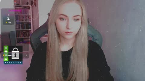 Snapshot of kira_love_sleep chatting on 9, 5, 2026 you know thumb up me please its important online show from 9, 5, 2026