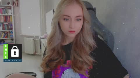 Snapshot of kira_love_sleep chatting on 6, 6, 2026 you know thumb up me please its important online show from 6, 6, 2026