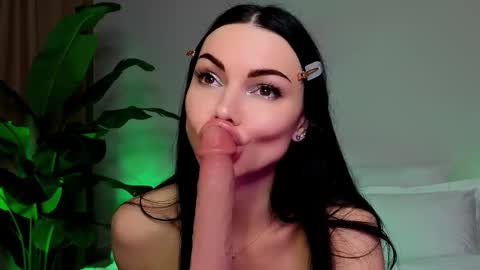 Snapshot of kira_mmr chatting on 11, 3, 2026 Kira and friends online show from 11, 3, 2026