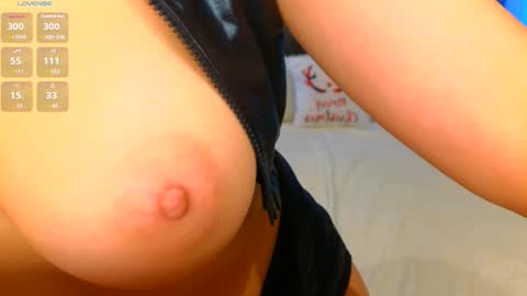 Snapshot of kira_sexxx chatting on 5, 1, 2025 Kira online show from 5, 1, 2025