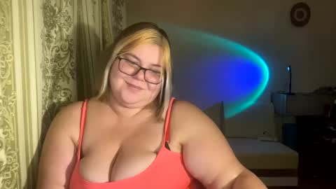 Just Kira online show from 17, 12, 2024