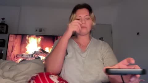 KiraDivine online show from 30, 11, 2025