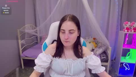 KiraParker online show from 10, 5, 2026