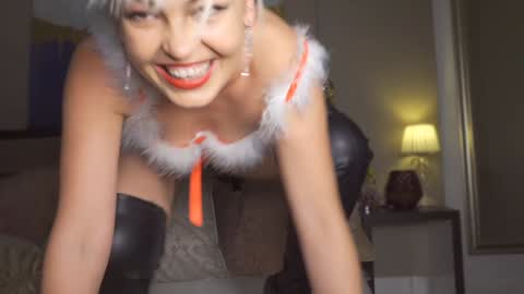kirasunny online show from 23, 12, 2024