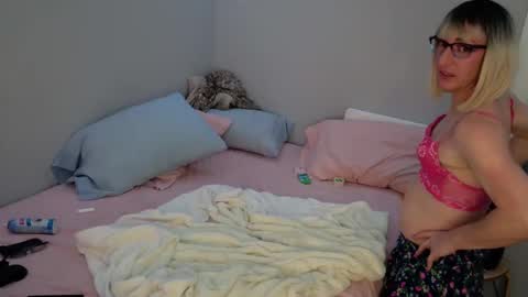 Onya online show from 11, 1, 2025