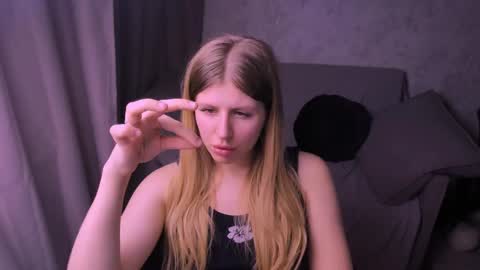 Kira online show from 4, 2, 2025