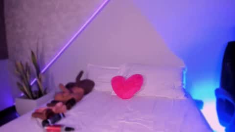 kishalove_ online show from 24, 11, 2025
