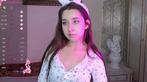 Hot Eva online show from 13, 10, 2025