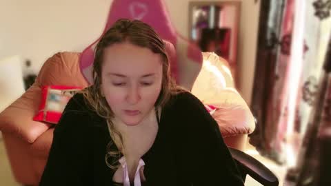 kissica online show from 17, 2, 2025