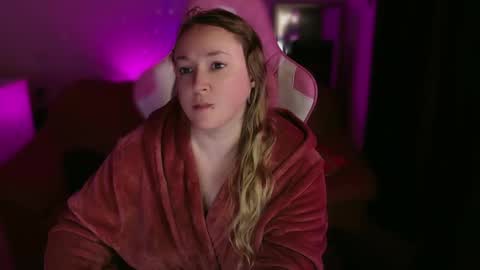 kissica online show from 18, 2, 2025