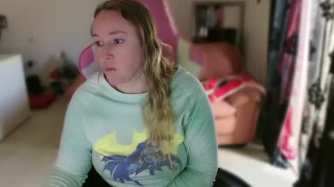 kissica online show from 6, 3, 2025