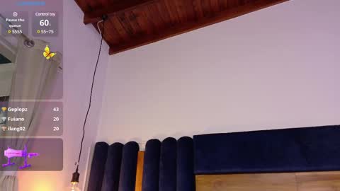 Kissing Company online show from 20, 2, 2025