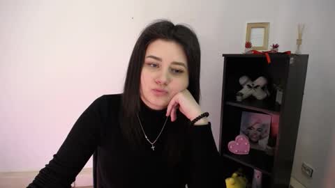 kissleoxx online show from 3, 2, 2026