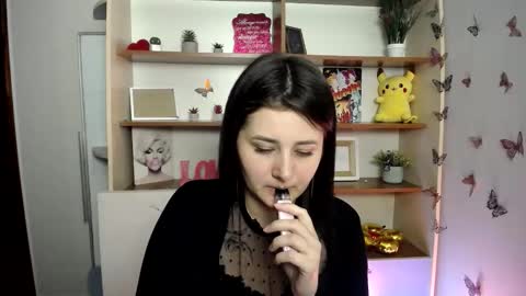 kissleoxx online show from 3, 6, 2026