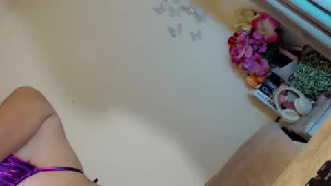 Saint Onicka online show from 14, 12, 2024