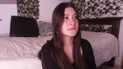 Snapshot of kisstarxxx chatting on 6, 6, 2026 Helena and Brad online show from 6, 6, 2026