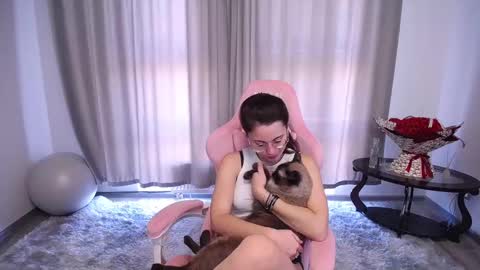 Vikki Rose online show from 22, 9, 2025