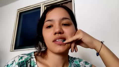 kitcatdreams online show from 12, 4, 2026