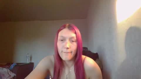 Snapshot of kiti_kitiss chatting on 3, 5, 2026 kiti_kitiss online show from 3, 5, 2026