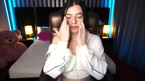 Snapshot of kitnis1love chatting on 4, 12, 2024 kitness online show from 4, 12, 2024