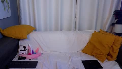 Snapshot of kitsuhi chatting on 18, 9, 2025 Jackie online show from 18, 9, 2025