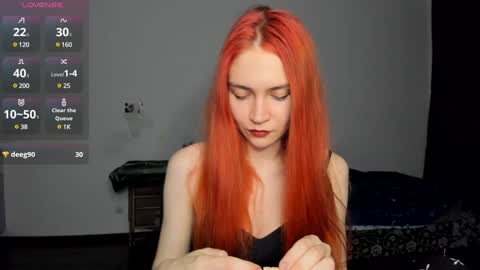 Snapshot of kitsunemoon chatting on 13, 12, 2024 Kitsune online show from 13, 12, 2024