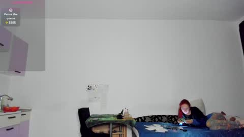 Snapshot of kitsunemoon chatting on 4, 1, 2025 Kitsune online show from 4, 1, 2025