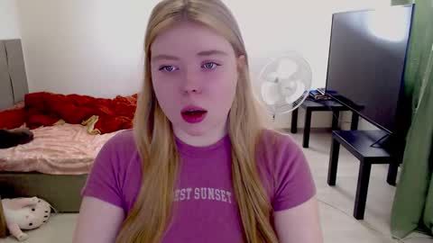 Jennyblonde and Emmabrunette online show from 21, 2, 2026