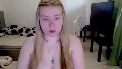Jennyblonde and Emmabrunette online show from 27, 2, 2026