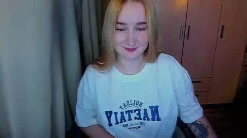 Snapshot of kitten_sun chatting on 14, 6, 2026 kitten_sun online show from 14, 6, 2026