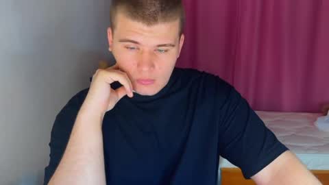 Snapshot of kittenmur chatting on 5, 5, 2026 Vlad online show from 5, 5, 2026