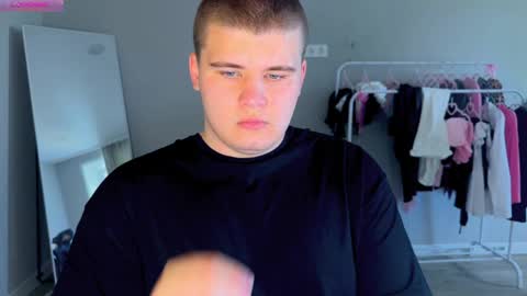 Snapshot of kittenmur chatting on 2, 6, 2026 Vlad online show from 2, 6, 2026