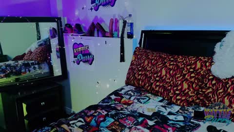 Kittie Purry online show from 13, 1, 2025
