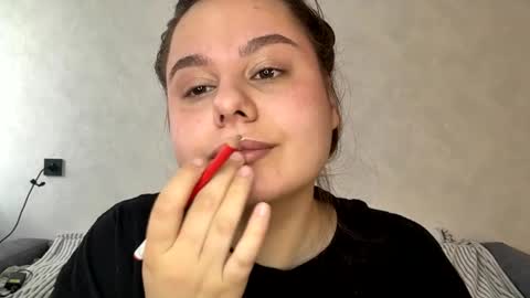 Ellaiza online show from 30, 4, 2026