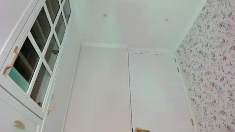 sophie online show from 18, 4, 2026