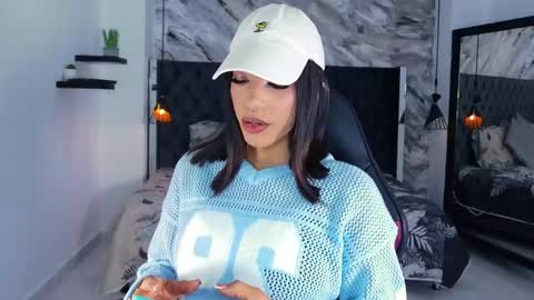 Kitty online show from 4, 6, 2026