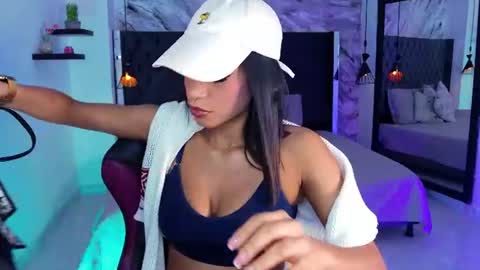 Snapshot of kitty_collins_ chatting on 2, 7, 2026 Kitty online show from 2, 7, 2026