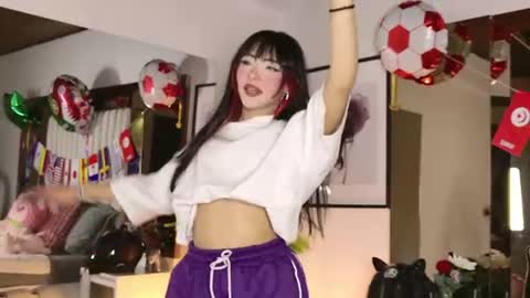 Snapshot of kitty_eliffe chatting on 18, 6, 2026 kitty online show from 18, 6, 2026