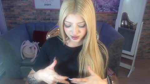 kitty_fox_b online show from 6, 2, 2025