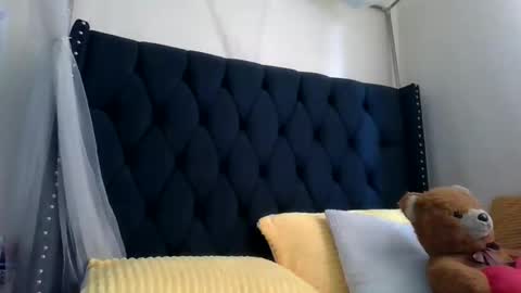 Snapshot of kitty_kerry chatting on 29, 5, 2026 kitty_kerry online show from 29, 5, 2026